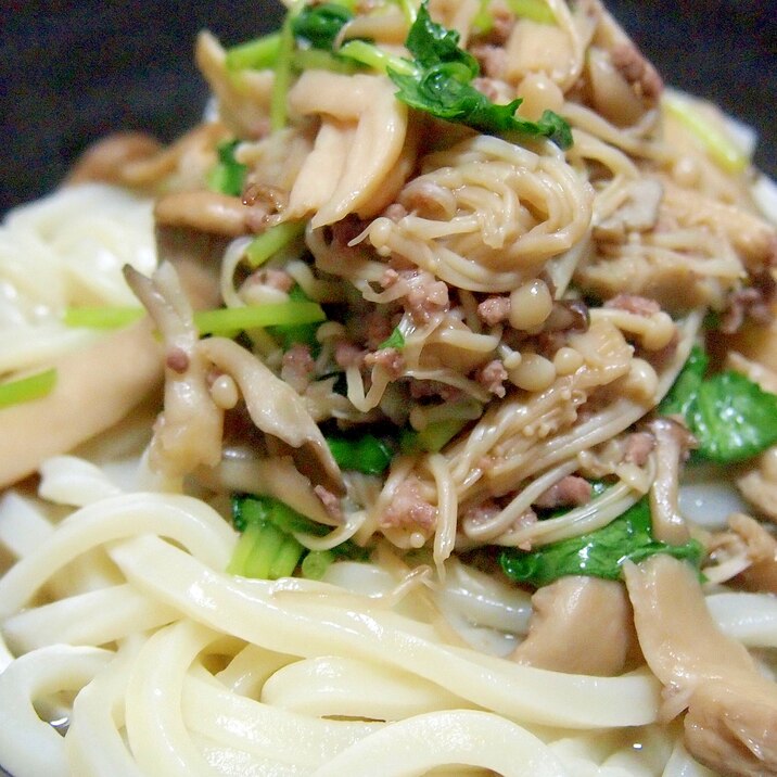 きのこと三つ葉のうどん